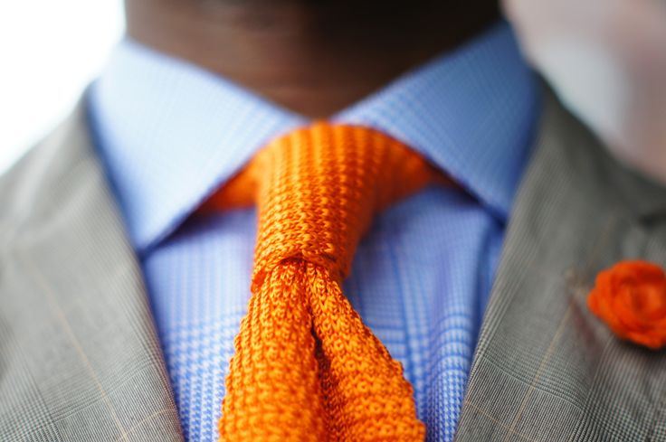 knitted tie - above the ankles